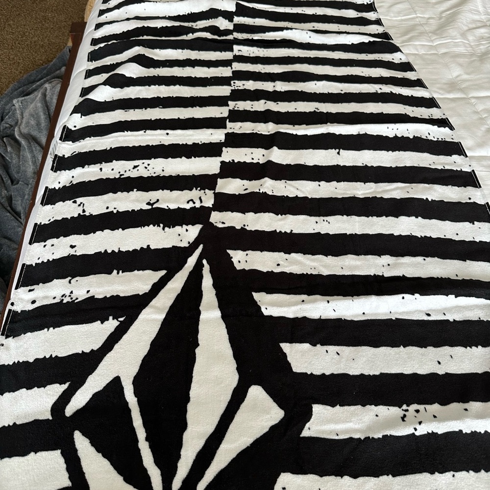 Volcom towel